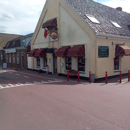 De Oude Hotel Oudesluis (North Holland)