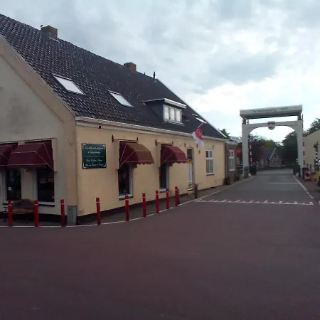 De Oude 2* Oudesluis (North Holland)